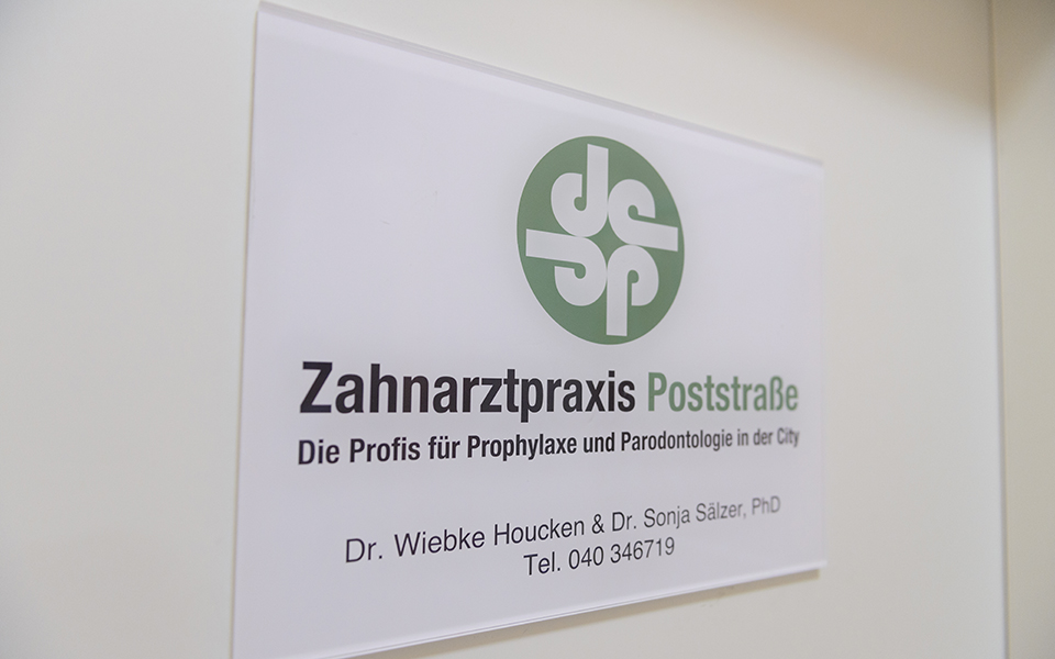 Eingangsbereich Zahnarztpraxis Hamburg Innenstadt - Zahnarztpraxis Poststraße